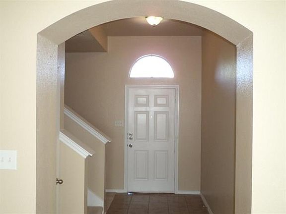 2nd image of 1311 Pajarito Mountain Dr