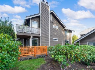 17320 97th Pl SW APT 614, Vashon, WA 98070