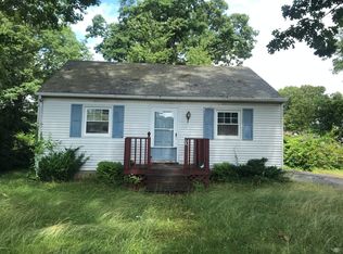 43 Devon Dr, Manchester, CT 06040