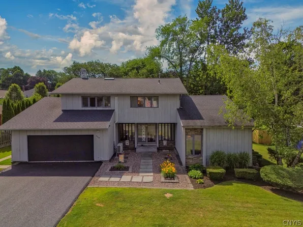 115 Sun Harbor Dr, Liverpool, NY 13088