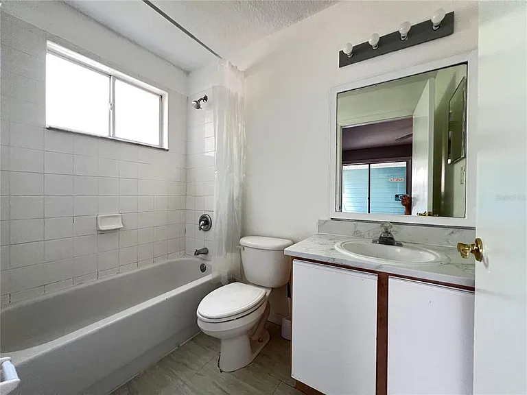 8710 Rain Forest Pl #D — Photo 27