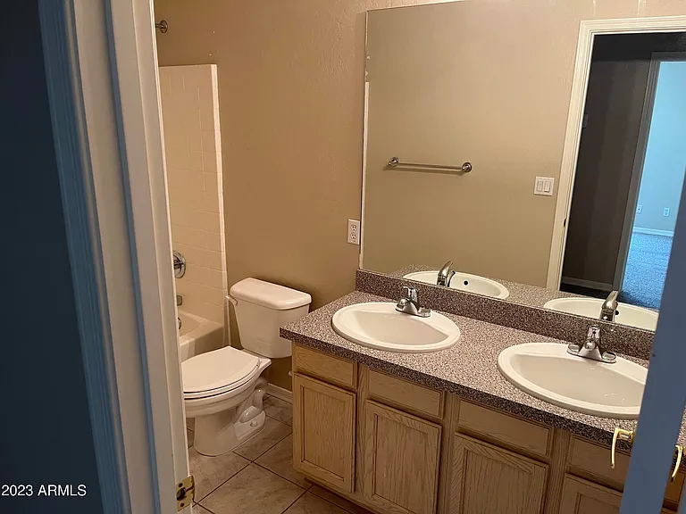 1321 N Palmsprings Dr — Photo 15