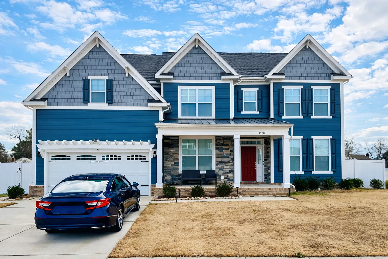 5 bed, 3700 sqft, $4,600 — Photo 1