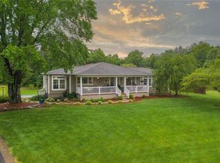 1105 Iris Pl, Granite Falls, NC 28630