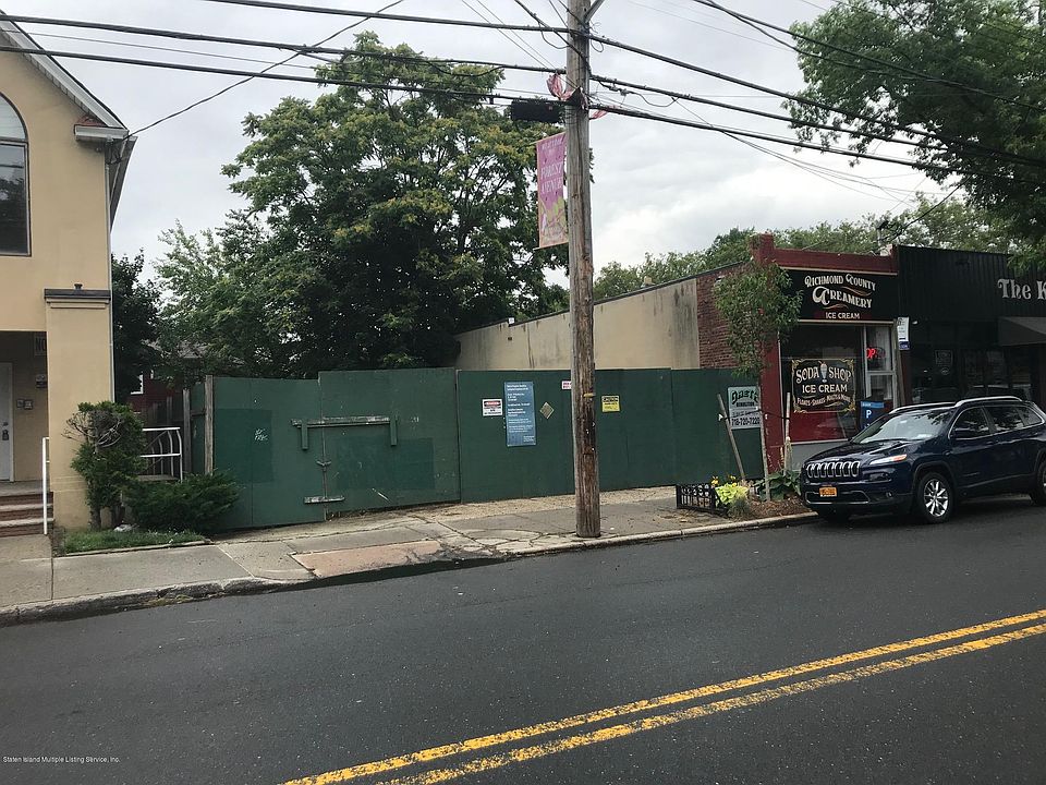2nd image of 423 Forest Ave