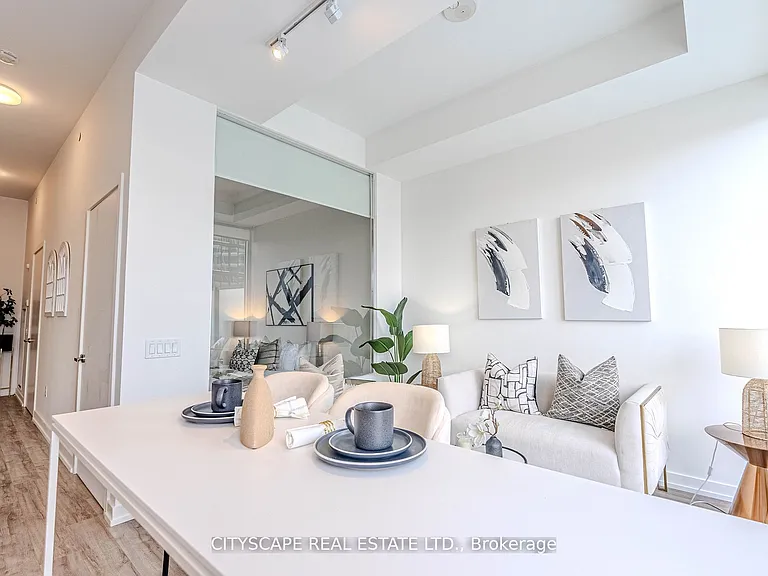 77 Shuter St #907 — Photo 18