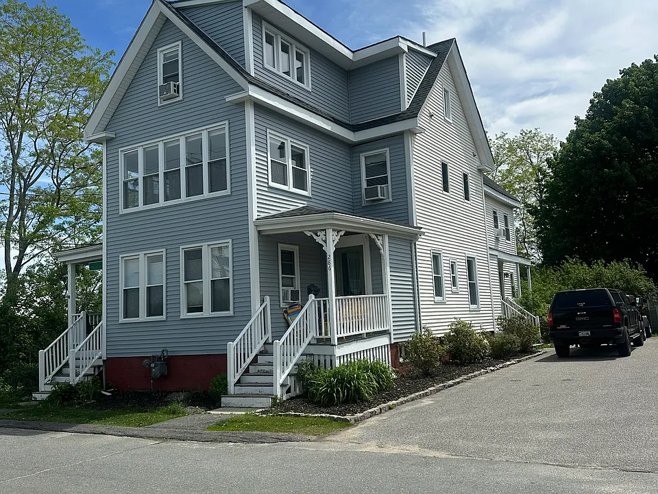 286 Front St