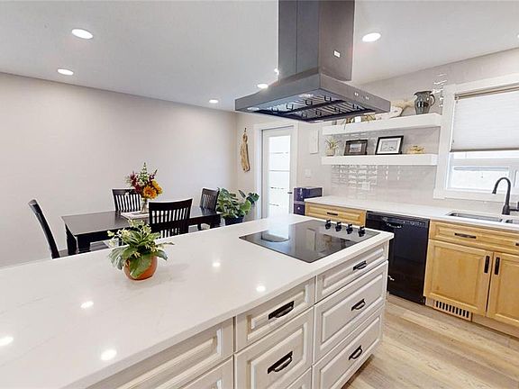 5th image of 50 Rutley CRESCENT