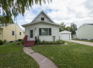 620 17th St N, Moorhead, MN 56560