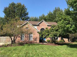 17780 Lyon Ln, Strongsville, OH 44149