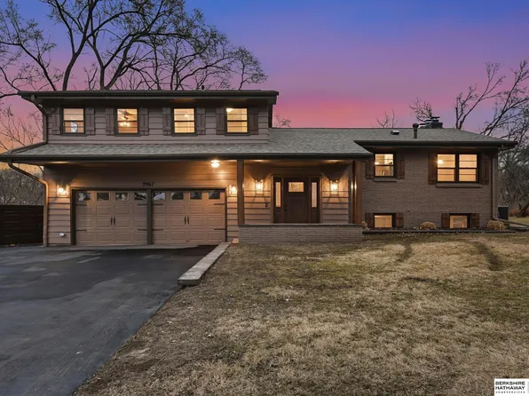 9967 Florence Heights Blvd, Omaha, NE 68112
