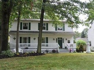 26111 Lake Rd, Bay Village, OH 44140