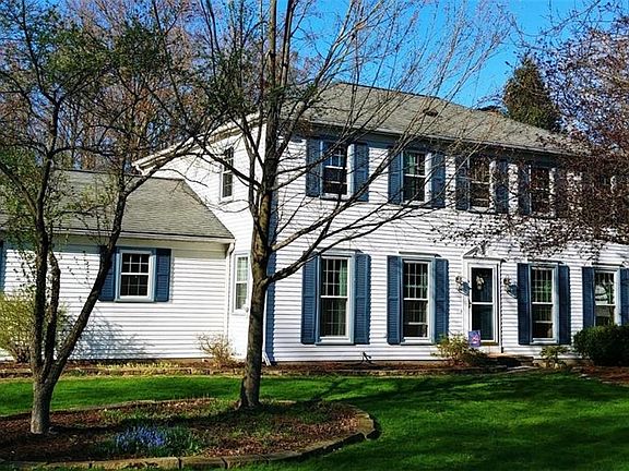 2nd image of 409 Hazelwood Dr