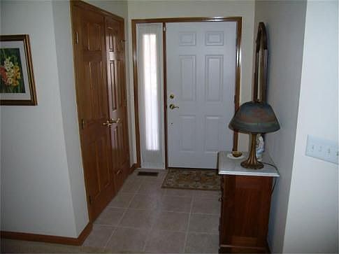 4th image of 8 Stinton Ln