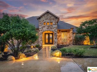 2227 Ranch Loop Dr, New Braunfels, TX 78132