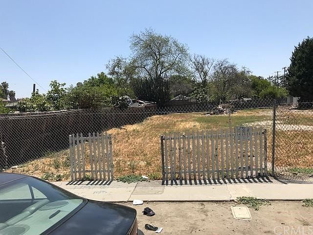 1st image of 1634 E 117th St