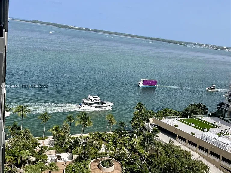 520 Brickell Key Dr #A1512 — Photo 1