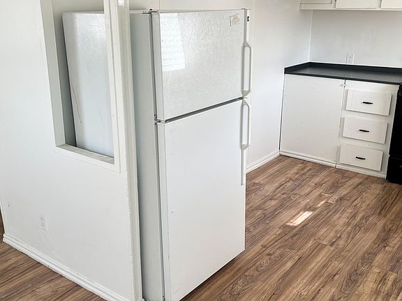 5th image of 983 Aria Blvd #13