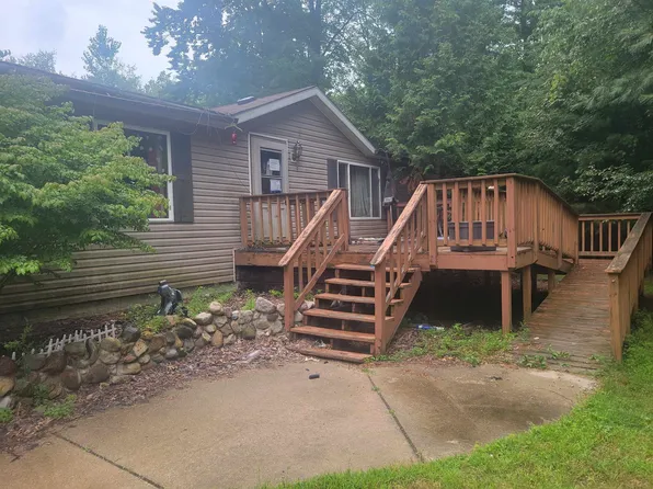N3267 River Bend Rd, Peshtigo, WI 54157