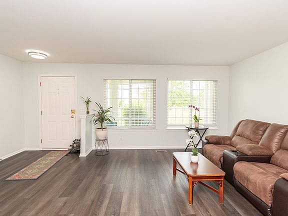 5th image of 39672 N Warren Ln #0