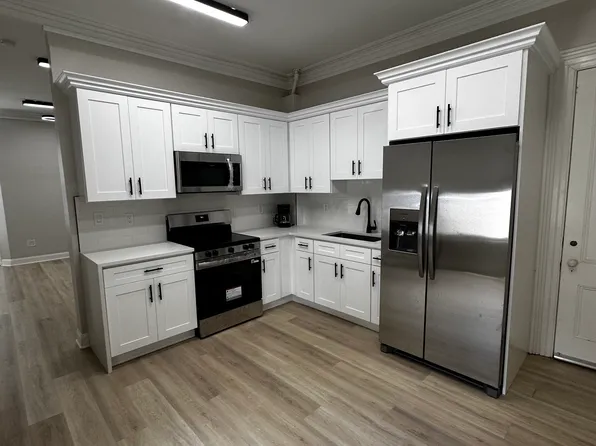 85 N Bridge St #1, Somerville, NJ 08876