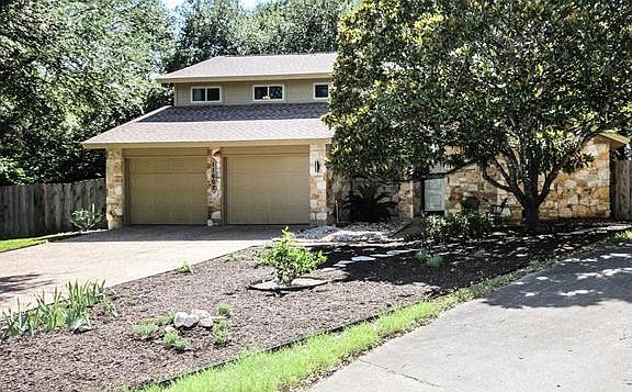 3rd image of 11602 Ironwood Cir