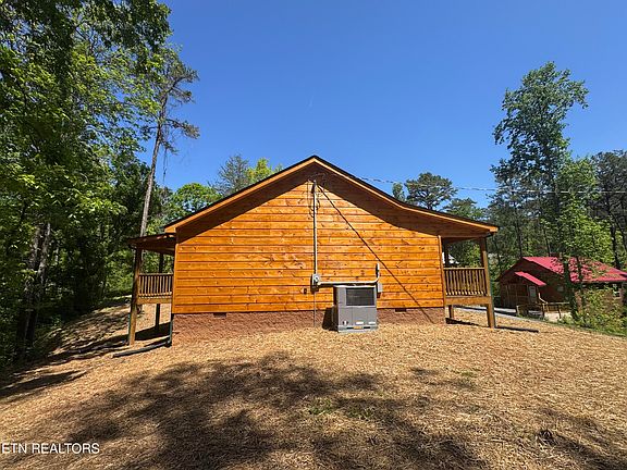 5th image of 4002 Wears Cove Rd