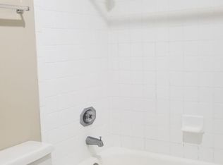 1239 E Prairie Brook Dr APT A, Palatine, IL 60074