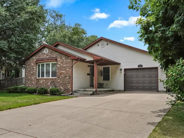 707 Ten Broeck St, Paris, IL 61944