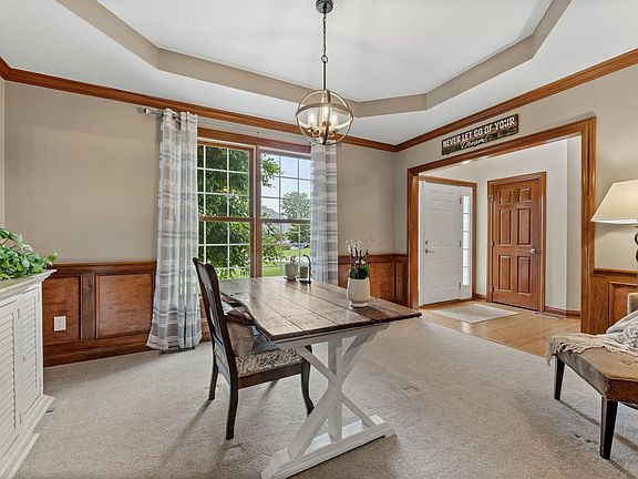 4th image of 2643 Sandhurst Dr