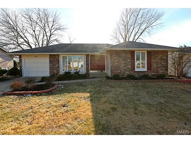 352 Novara Dr photo 1