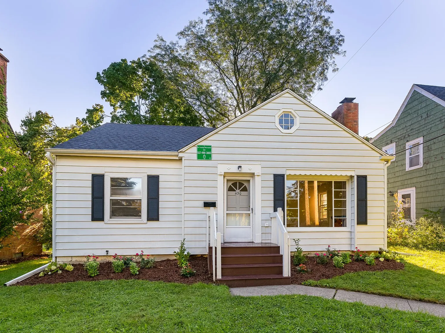 4 bed, $5,200 — Photo 1