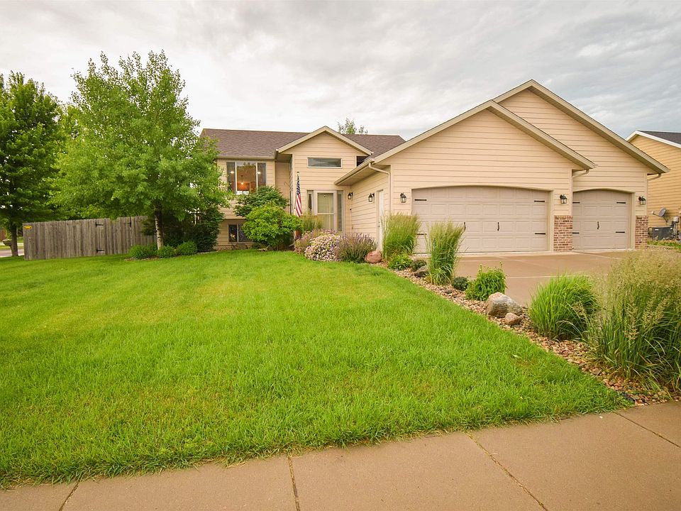 1st image of 619 S Raven Ave