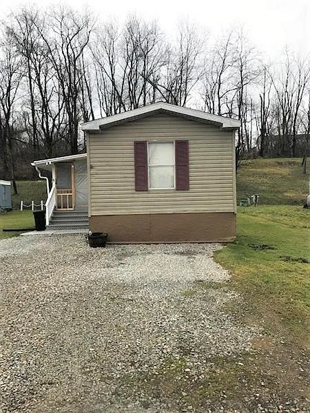 34 Shellie St photo 1