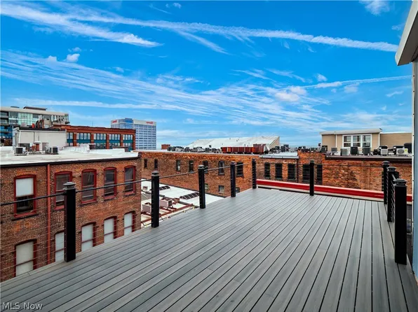 1260 W 4th St APT 604, Cleveland, OH 44113