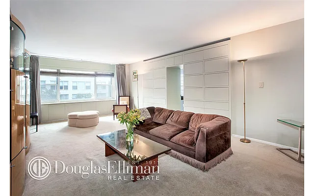 Sold by Douglas Elliman | media 29