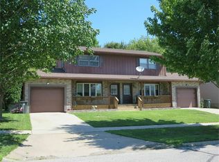 519 Wildwood Rd, Waterloo, IA 50702