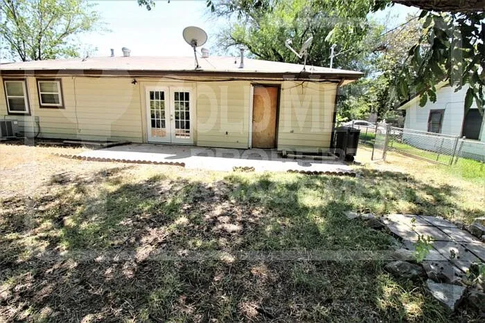 708 W Washington Ave — Photo 27