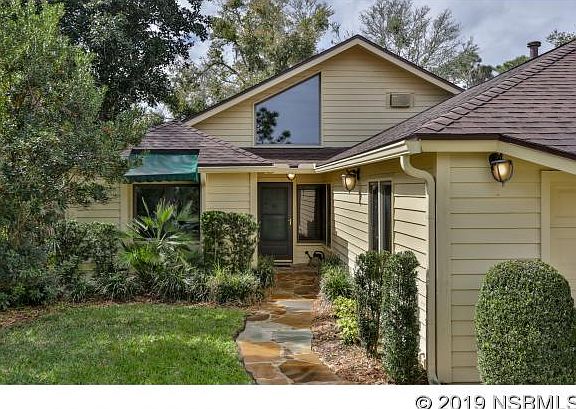2nd image of 605 Saint Andrews Blvd