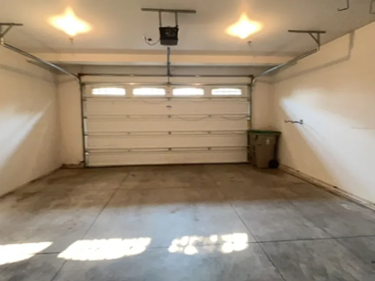 10823 W Franklin Rd — Photo 5