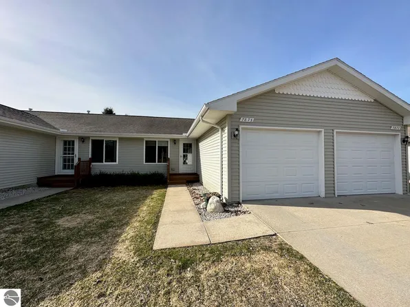 7873 North St, Central Lake, MI 49622