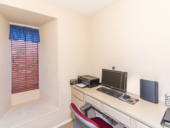 5th image of 38128 Iris Way