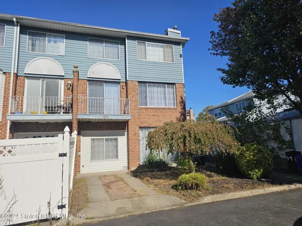 39 Edward Ct, Staten Island, NY 10314