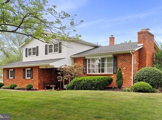 3769 Ricklyn Dr, Chambersburg, PA 17202