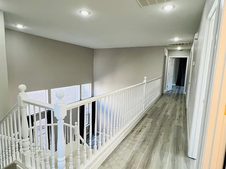 9742 W Tompkins Ave — Photo 18