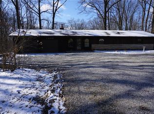1395 N Shore Dr, Martinsville, IN 46151