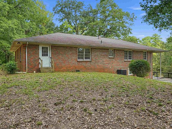 3rd image of 145 Grainger Dr
