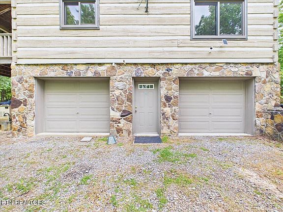 54th image of 1457 Smithfield Rd