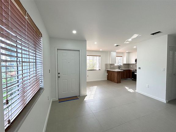 5th image of 18726 SW 100th Ave #18726