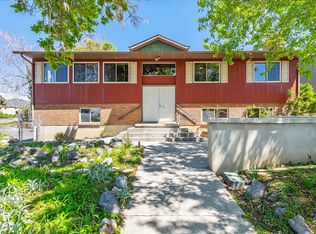 11 S Clark Ln, Elk Ridge, UT 84651